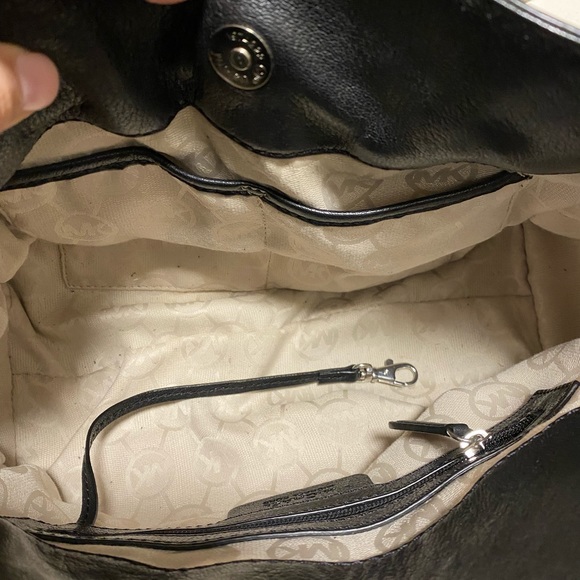 Michael Kors leather tote - Picture 9 of 10
